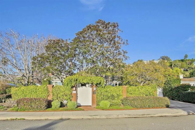 5795 Waverly Avenue, La Jolla, CA 92037