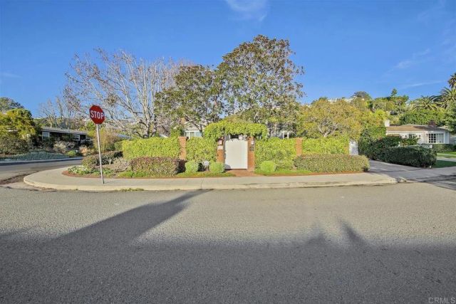 5795 Waverly Avenue, La Jolla, CA 92037