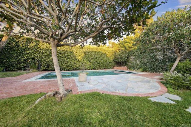 5795 Waverly Avenue, La Jolla, CA 92037