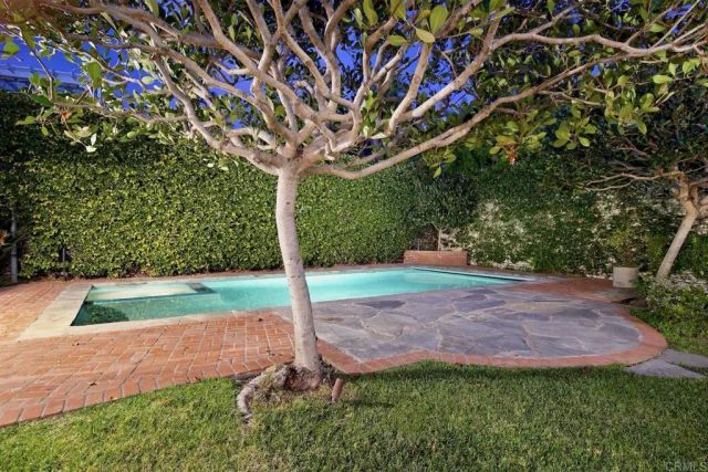 5795 Waverly Avenue, La Jolla, CA 92037