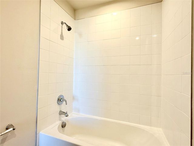 1188 PORT BLUE WAY, Lady Lake, FL 32159