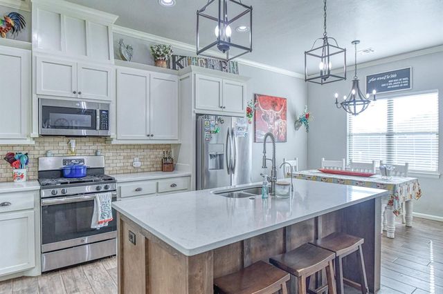 1616 Pendleton Place, Moore, OK 73160