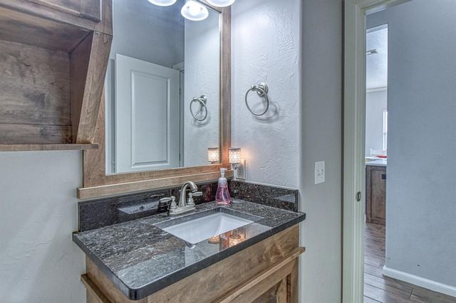 1616 Pendleton Place, Moore, OK 73160