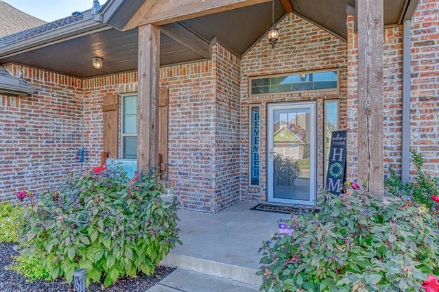 1616 Pendleton Place, Moore, OK 73160