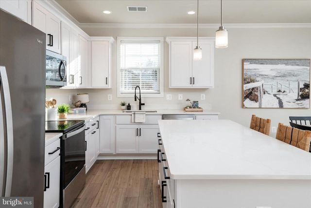 341 MARYLAND AVE, Edgewater, MD 21037