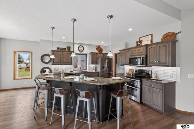 20022 Elkhorn Ridge Drive, Omaha, NE 68022