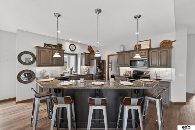 20022 Elkhorn Ridge Drive, Omaha, NE 68022