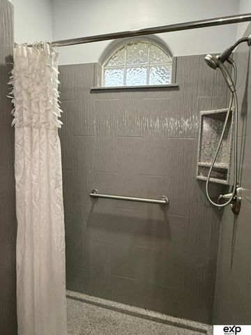 20022 Elkhorn Ridge Drive, Omaha, NE 68022