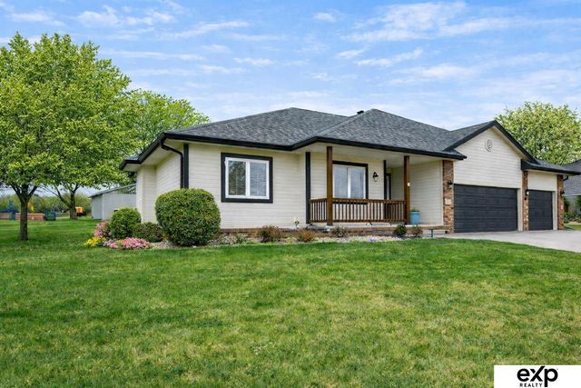 20022 Elkhorn Ridge Drive, Omaha, NE 68022