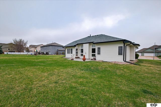 20022 Elkhorn Ridge Drive, Omaha, NE 68022