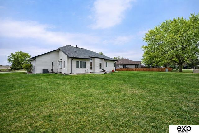 20022 Elkhorn Ridge Drive, Omaha, NE 68022