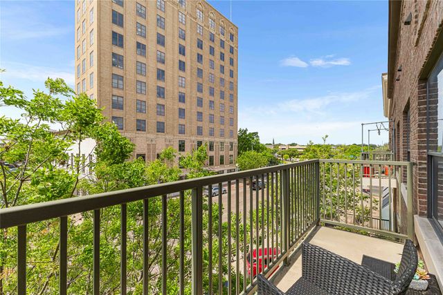 330 Austin Avenue 308, Waco, TX 76701