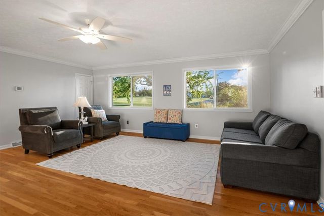 26 Lake Ct, Bumpass, VA 23024