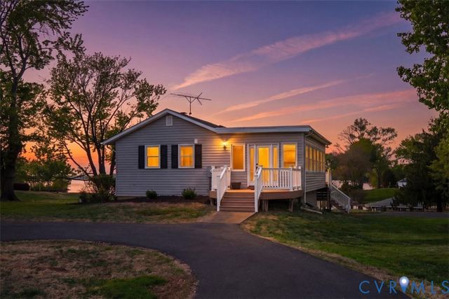 26 Lake Ct, Bumpass, VA 23024