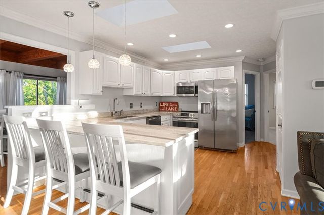 26 Lake Ct, Bumpass, VA 23024