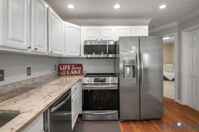 26 Lake Ct, Bumpass, VA 23024