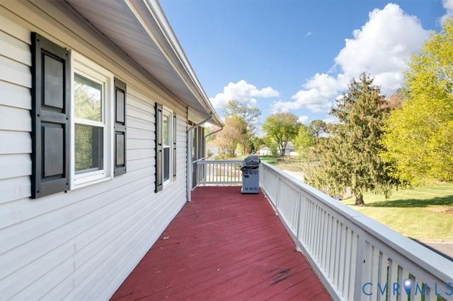 26 Lake Ct, Bumpass, VA 23024