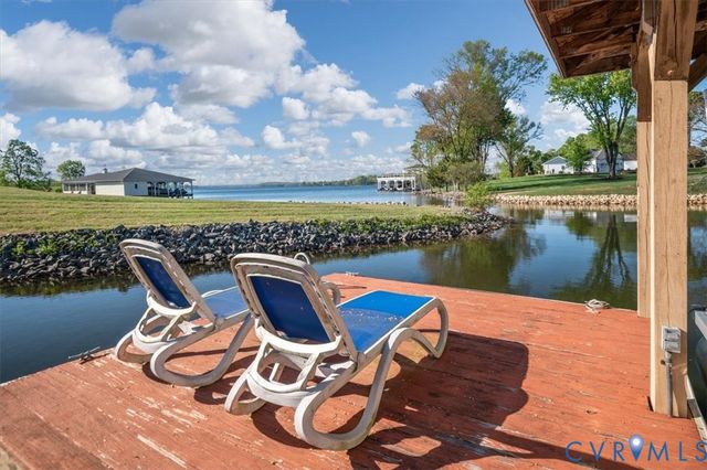 26 Lake Ct, Bumpass, VA 23024