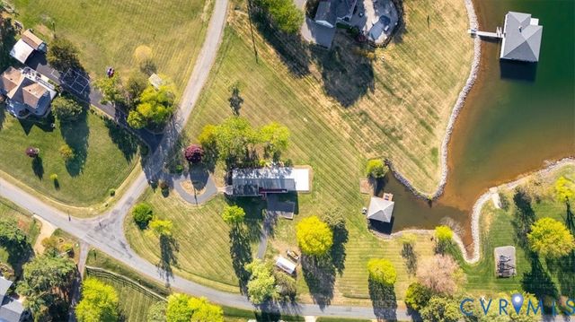 26 Lake Ct, Bumpass, VA 23024