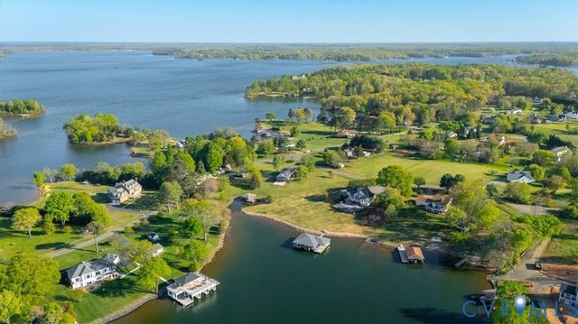 26 Lake Ct, Bumpass, VA 23024