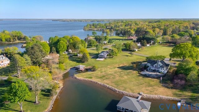 26 Lake Ct, Bumpass, VA 23024