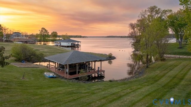 26 Lake Ct, Bumpass, VA 23024