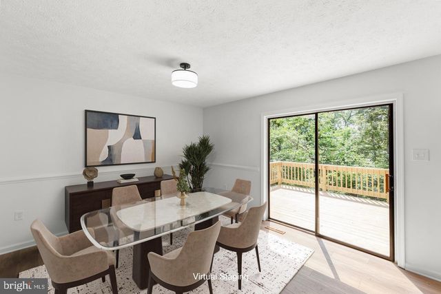 230 BLUE BELL LN, Strasburg, VA 22657