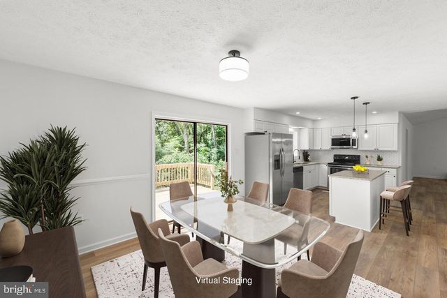 230 BLUE BELL LN, Strasburg, VA 22657