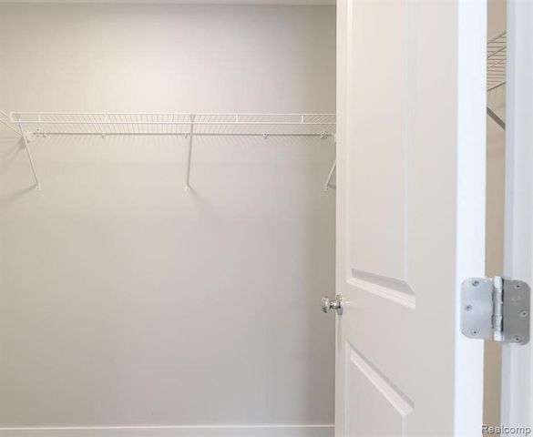 13614 Signature Drive, Holland, MI 49424