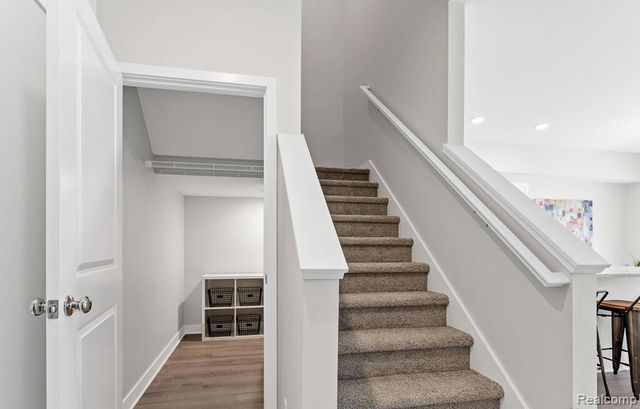 13614 Signature Drive, Holland, MI 49424