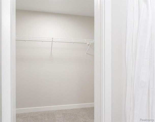 13614 Signature Drive, Holland, MI 49424