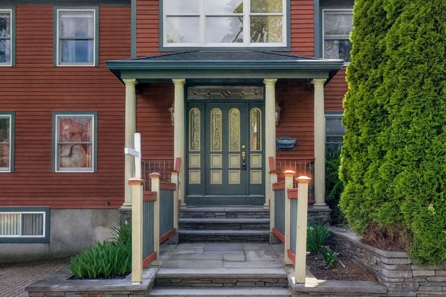 8 Hawthorne St, Watertown, MA 02472