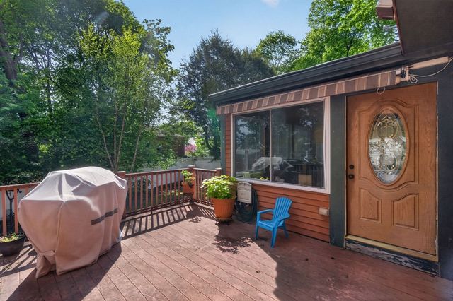 8 Hawthorne St, Watertown, MA 02472