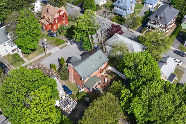 8 Hawthorne St, Watertown, MA 02472