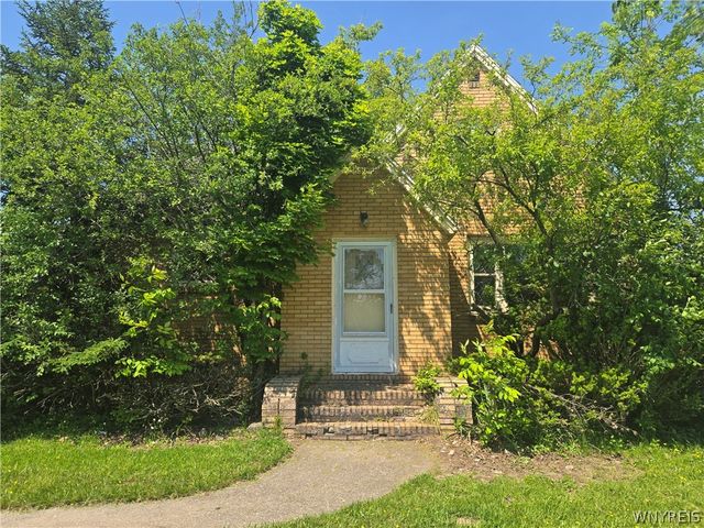 60 Rosewood Terrace, Cheektowaga, NY 14225