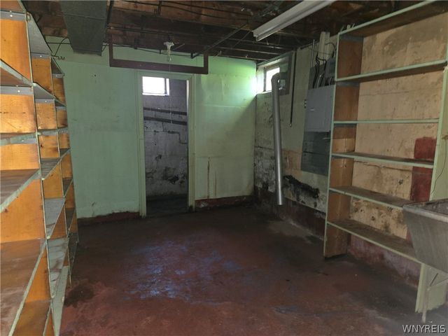60 Rosewood Terrace, Cheektowaga, NY 14225