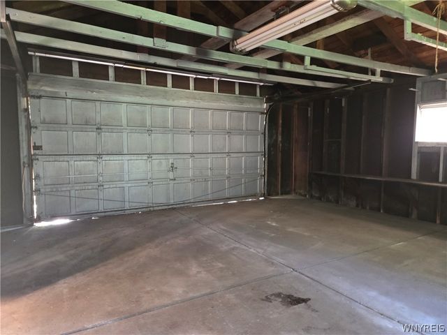 60 Rosewood Terrace, Cheektowaga, NY 14225
