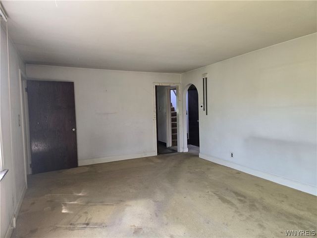 60 Rosewood Terrace, Cheektowaga, NY 14225