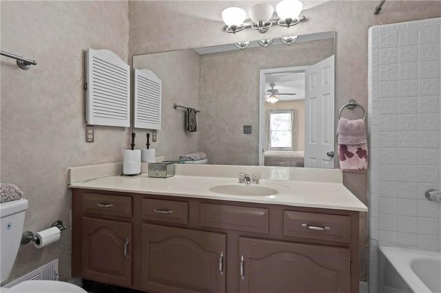 573 Salem Woods Drive SE, Marietta, GA 30067