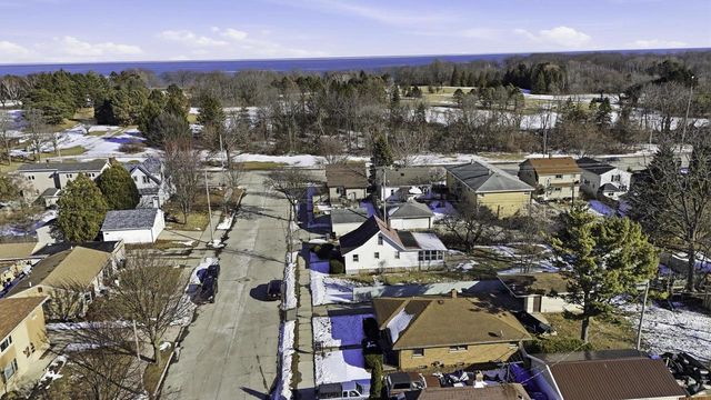 3947 E Adams AVENUE, Cudahy, WI 53110