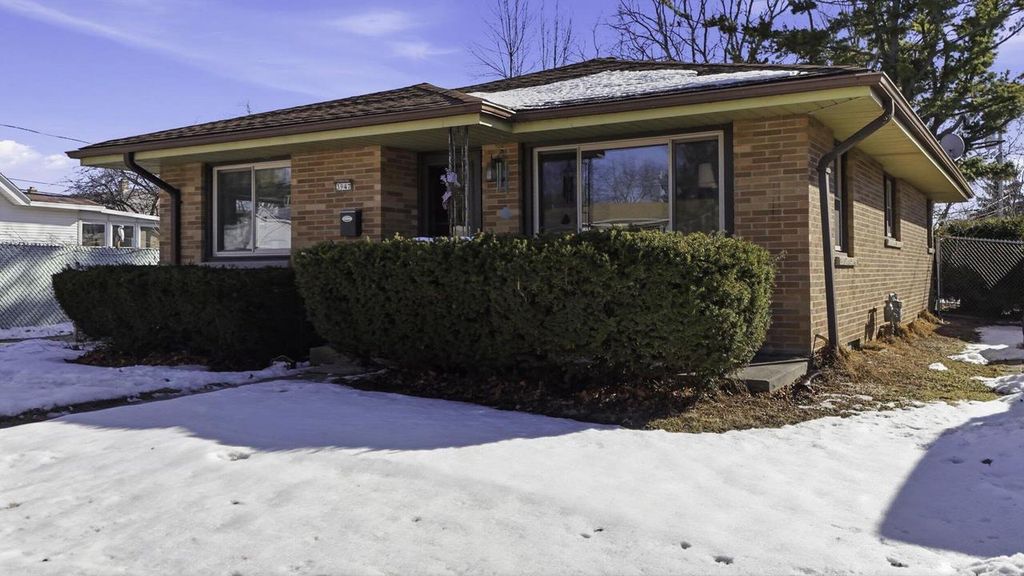 3947 E Adams AVENUE, Cudahy, WI 53110