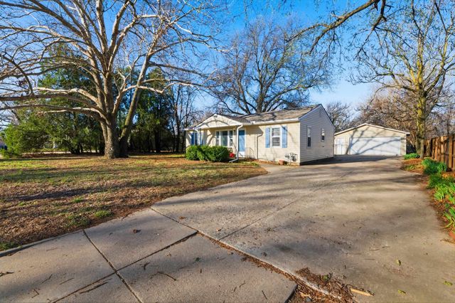 817 N Doris St, Wichita, KS 67212