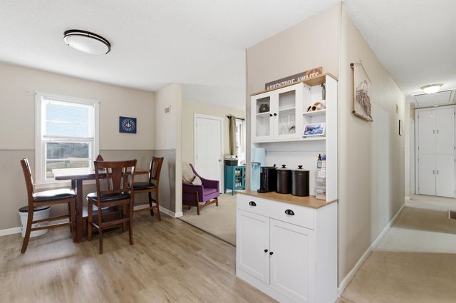 817 N Doris St, Wichita, KS 67212