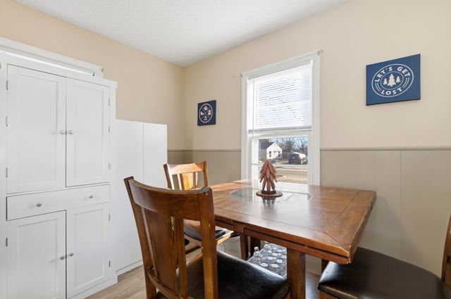 817 N Doris St, Wichita, KS 67212