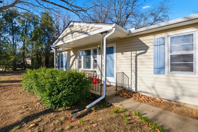 817 N Doris St, Wichita, KS 67212