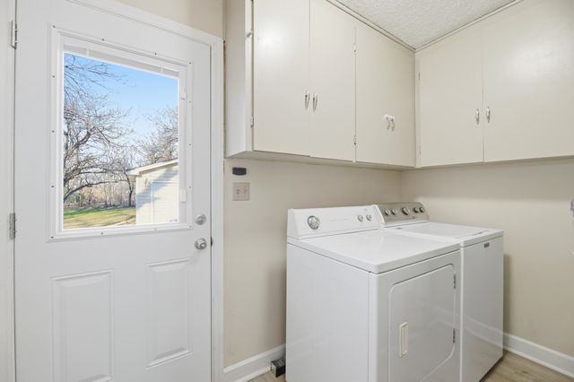 817 N Doris St, Wichita, KS 67212