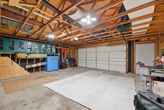 817 N Doris St, Wichita, KS 67212