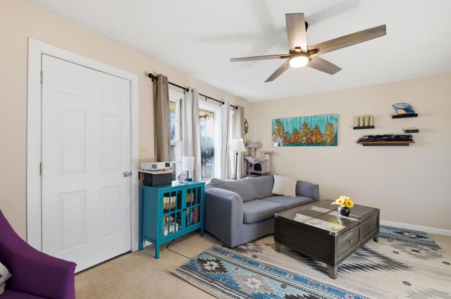 817 N Doris St, Wichita, KS 67212