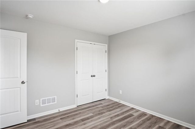 9802 E 219th Circle, Peculiar, MO 64078