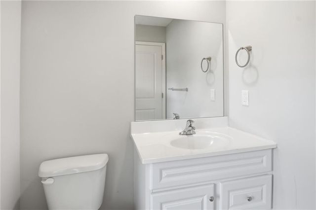 9802 E 219th Circle, Peculiar, MO 64078